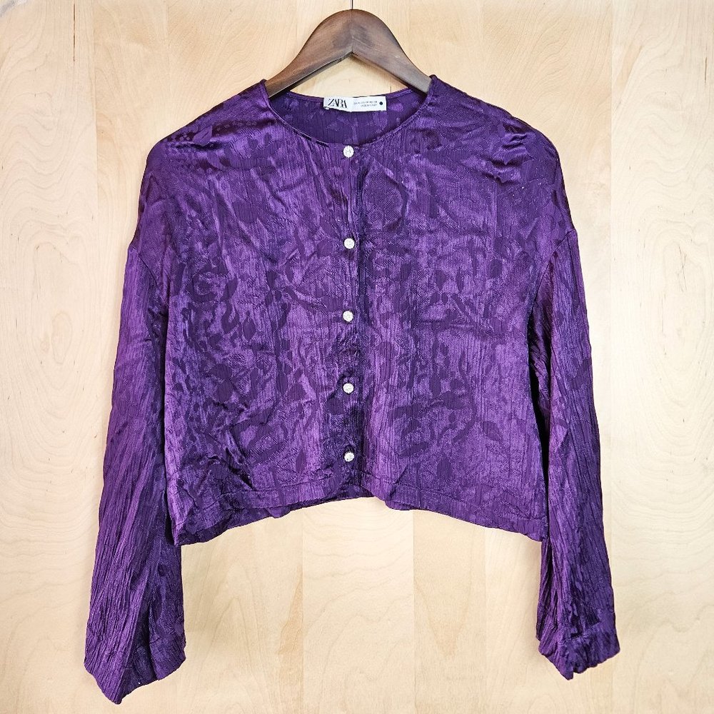 Zara purple satin jacquard crop top blouse with button accents